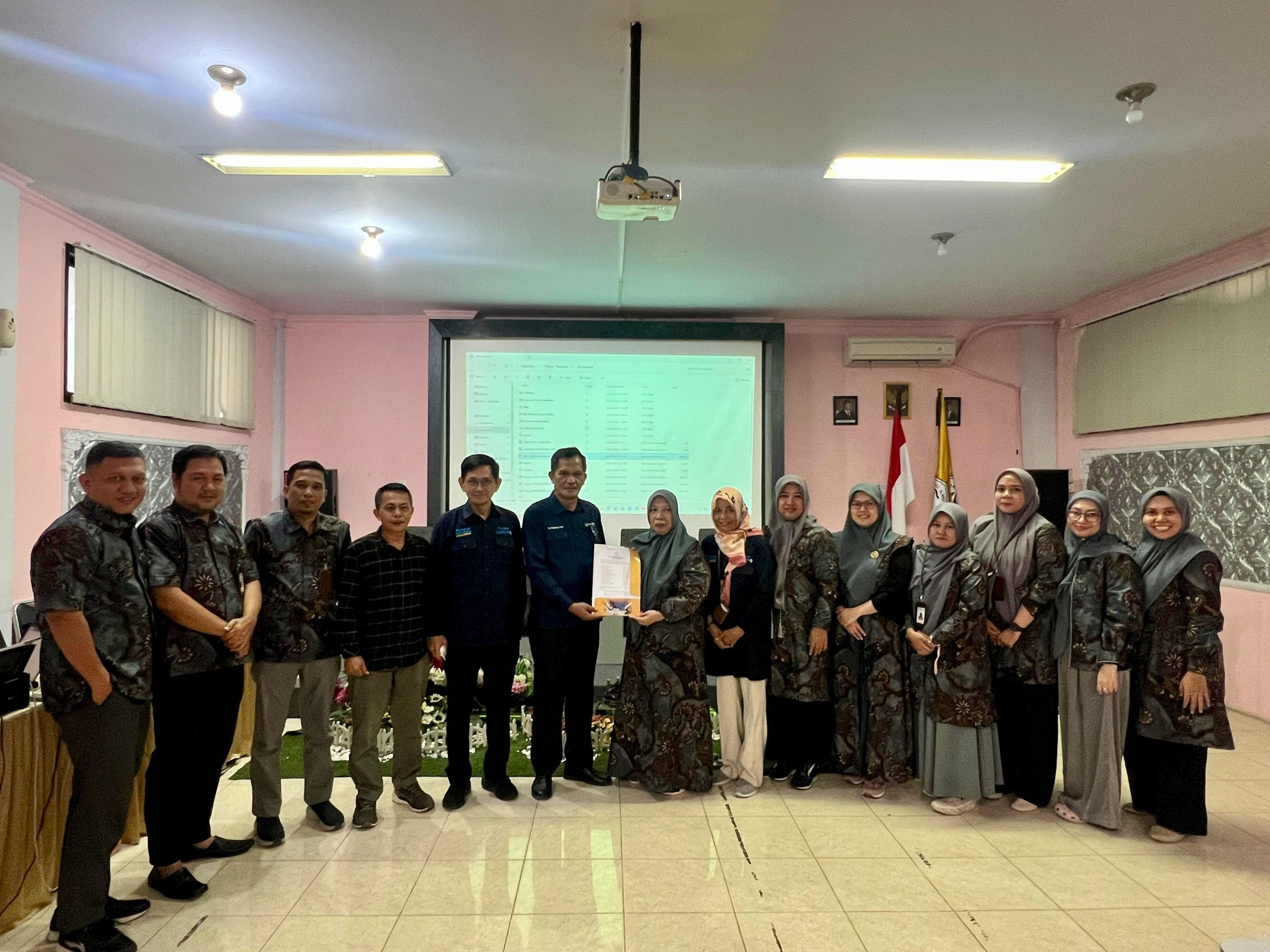 LLDIKTI IX LAKUKAN EVALUASI PROGRAM RPL DI STIK MAKASSAR: PASTIKAN KUALITAS DAN AKUNTABILITAS PELAKSANAAN RPL