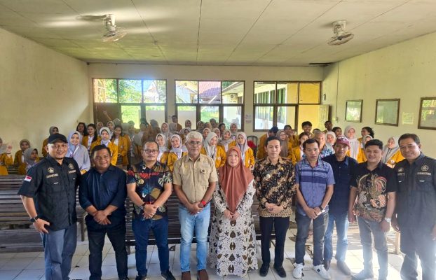 MAHASISWA PROGRAM STUDI KESEHATAN MASYARAKAT LAKSANAKAN PBL I DI KABUPATEN SINJAI